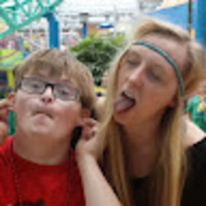 Meet your Posher, Avery